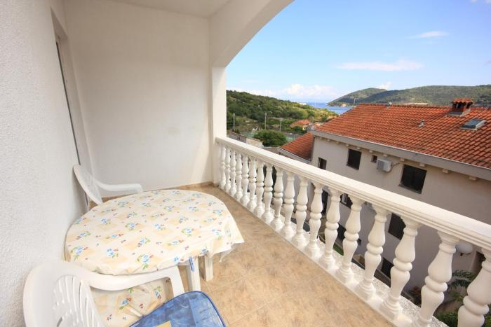 Apartment Vis 8531d