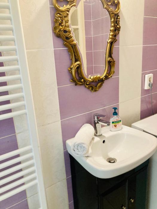 Budapest Diamond Flat