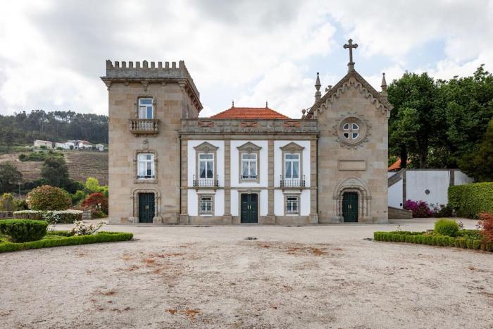 Romantic Historic Tower with Pool and Gardens