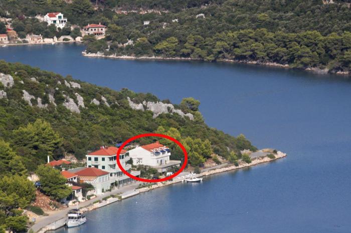 Apartments by the sea Pasadur, Lastovo - 8386