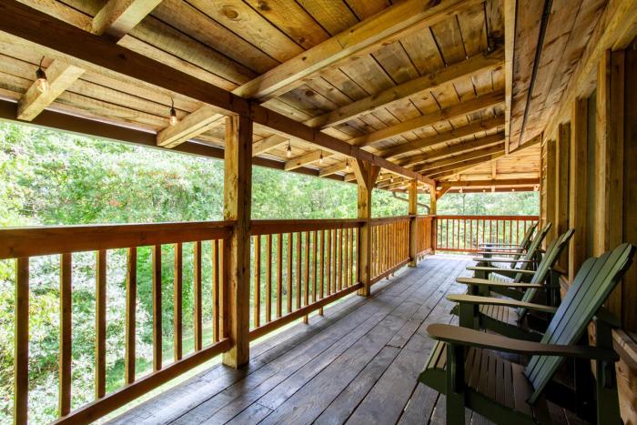 Forest Home Hot Tub Fire Pit Pool Table