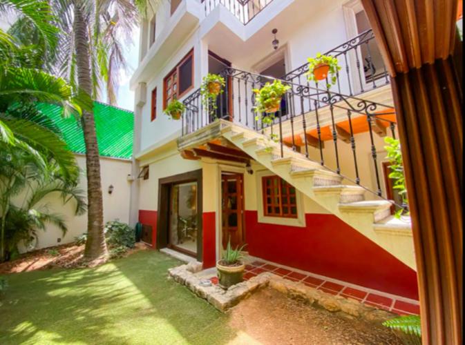 Casa Centrica 5bed5bath ACGYM 5 min 5ta av y Playa