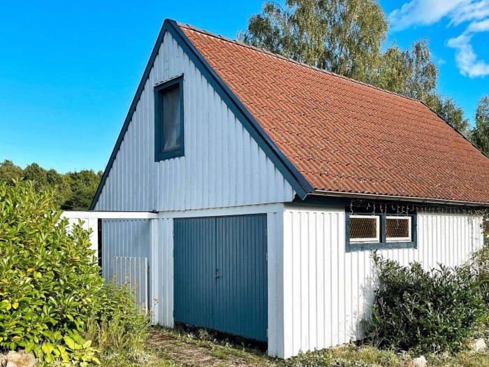 2 person holiday home in Garsnäs-By Traum