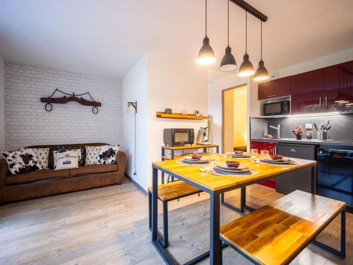 Appartement 6 personnes à Saint Lary Village avec balcon - FR-1-296-434