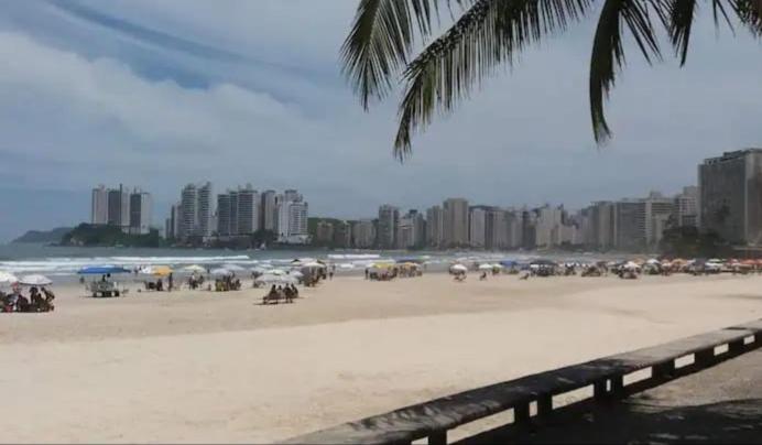 Venha tirar um lazer com conforto e comodidade,tranquilidade nas Pitangueiras, 350 metros da praia