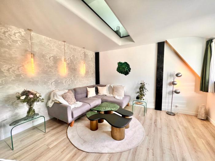 Duplex Design - in the heart of Fontainebleaus forest - Climbers dream - Few min walk from the most emblematic climbing spots of Fontainebleau - TroisPignons - Overlooking the park of a castle - Ideal Digital Nomad, business trip