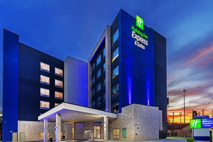 Holiday Inn Express & Suites - Houston - Downtown North by IHG