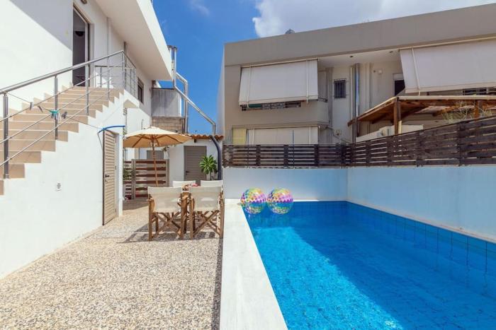 Achilleas Luxury Suite with pool