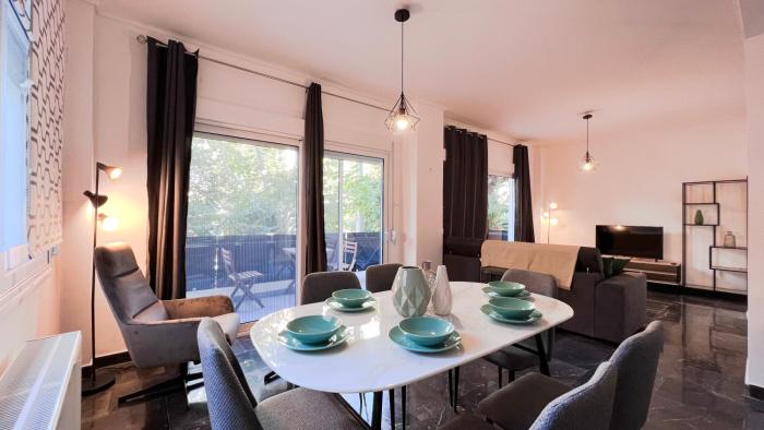 Key Biscayne Elegant 77sqm apt in Paleo Faliro