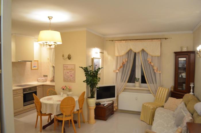 Apartament Beżowy z garażem