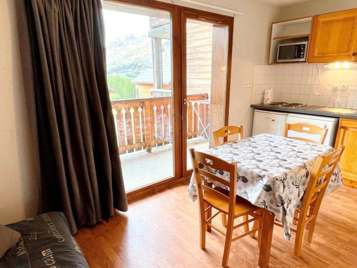 Studio cabine 4 pers avec parking et vue montagne - FR-1-504-633