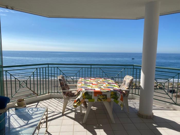 Torrox Costa beachfront apartment