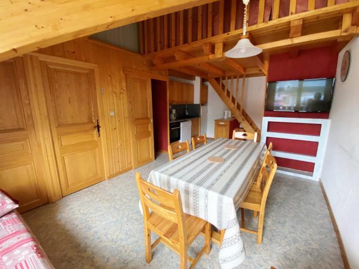 Duplex 4 pièces pour 8 personnes au pied des pistes à Morillon - FR-1-815-76