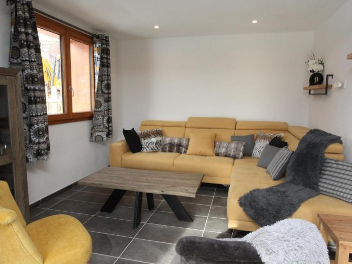 Chalet charmant rénové à La Toussuire, terrasse Sud, proche commerces - FR-1-416-209