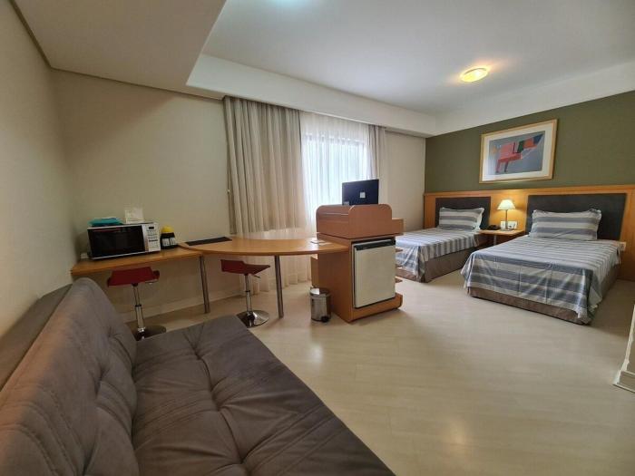 Flat Bienal Suítes Ibirapuera UH607