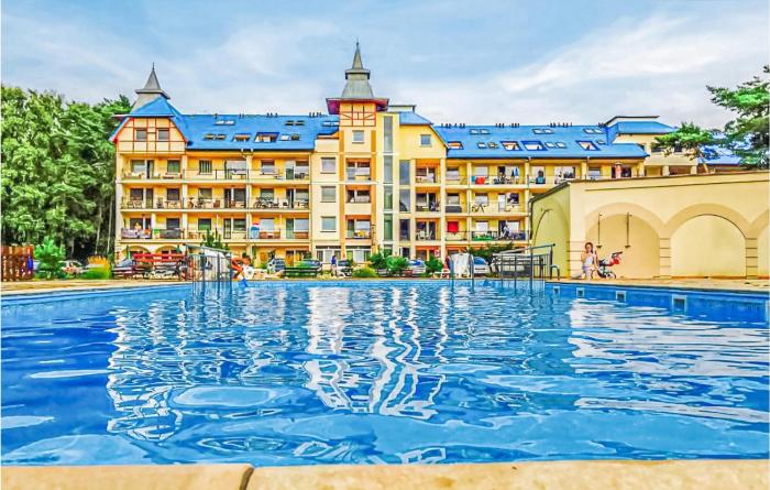 Beautiful apartment in Lukecin with Outdoor swimming pool and 3 Bedrooms