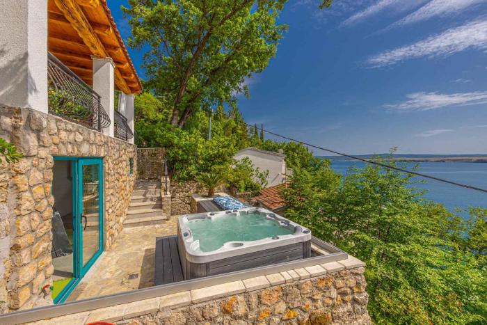 Holiday home in Jadranovo 43076