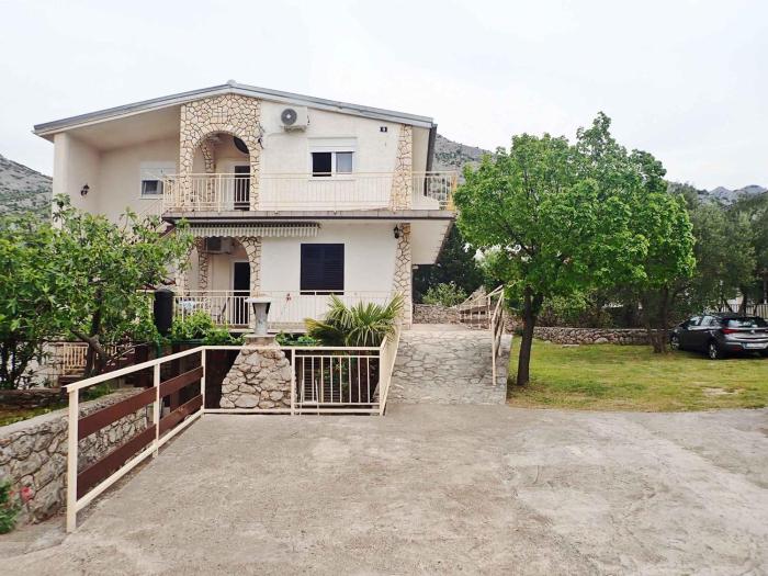 Apartments in Starigrad-Paklenica 42964