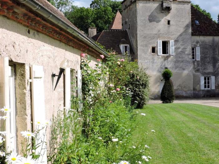 Maison de campagne charmante avec jardin au Château de Vesset - FR-1-489-64