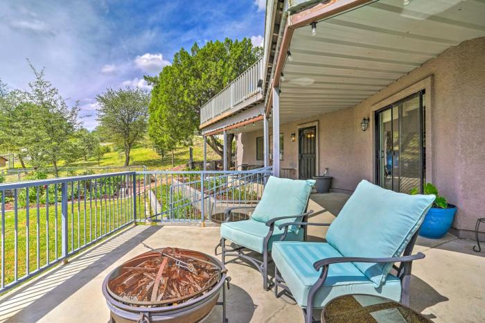 Peaceful Prescott Studio with Mountain Views!