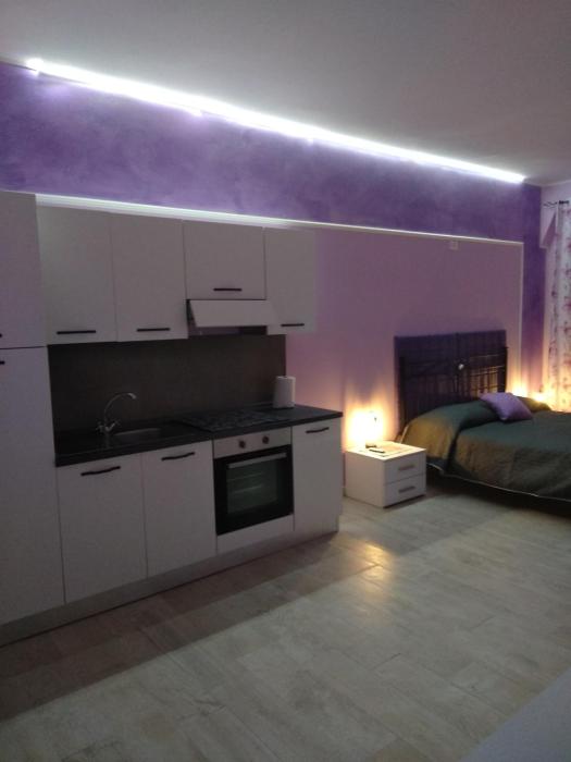 ALLOGGIO VIOLA nel CUORE DI SORIANO