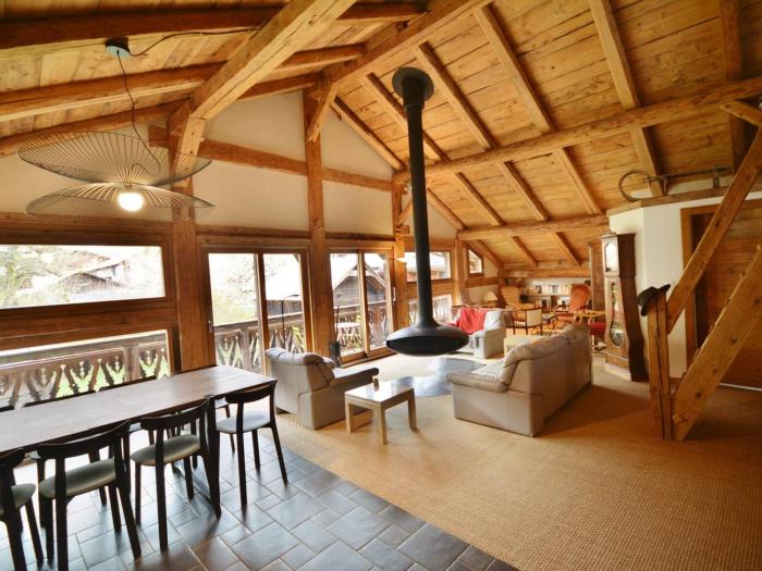 Chalet moderne 10 pers près des pistes avec parking et WIFI - FR-1-684-20
