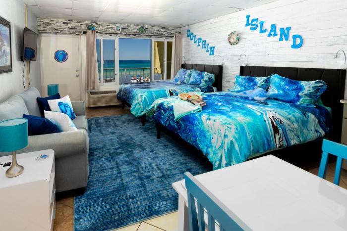 Dolphin Island Beachfront condo Private Balcony