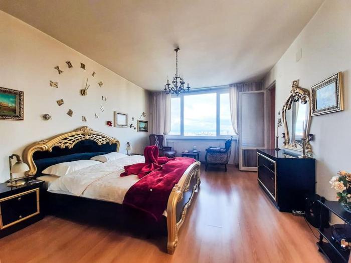 Royal 1 Bedroom Apartment with Great View in Sofia