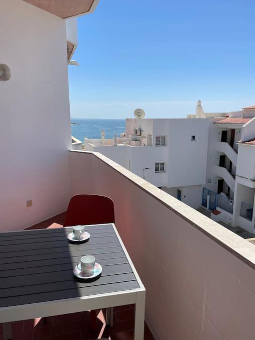 Apartamento com vista mar a 2 min da praia