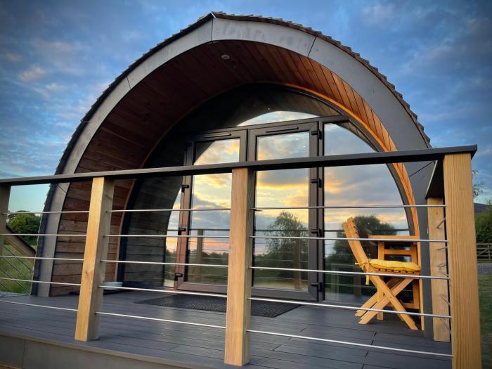 Hood Lane Farm - The Pod - Luxury Glamping Holiday Lodge