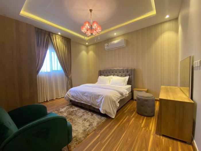 F residence, Elegant & Luxury