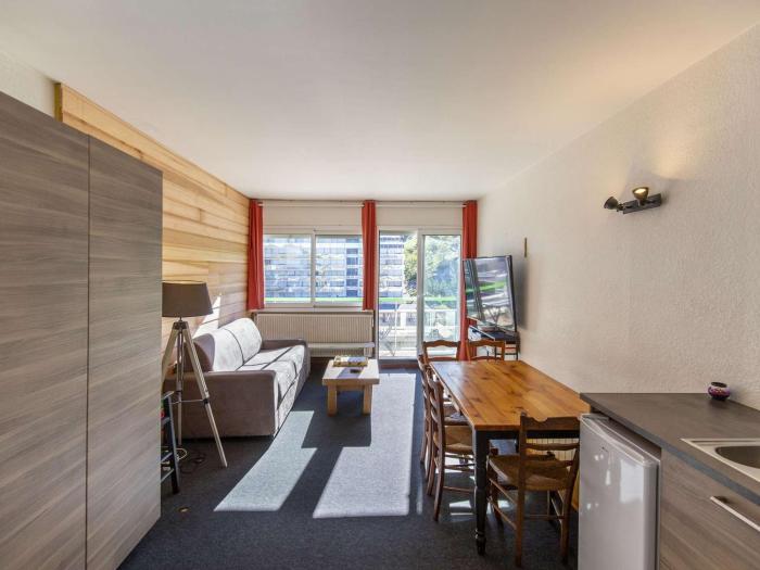 Appartement pour 6 pers., pied des pistes, lumineux, centre station - FR-1-400-112