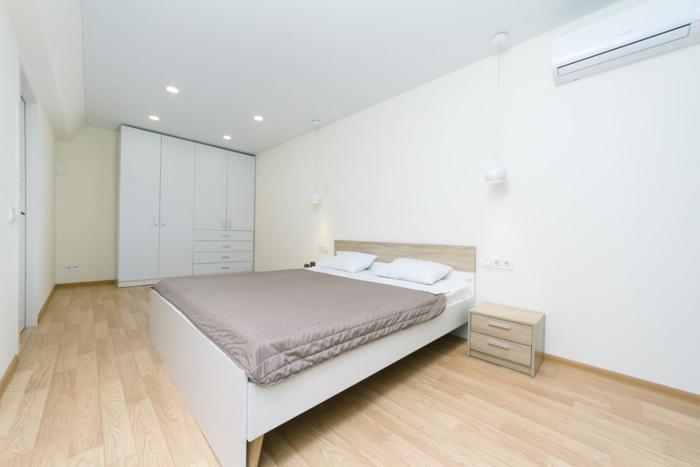 Studiia na Beresteiskoi