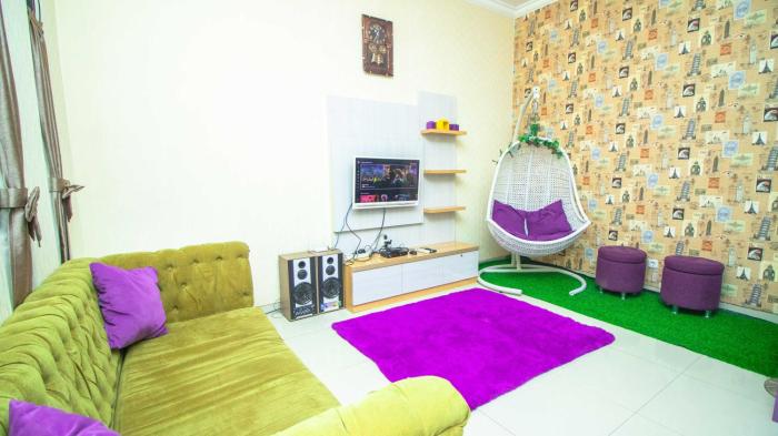 Villa Bromo 32 with Karaoke & Balcony