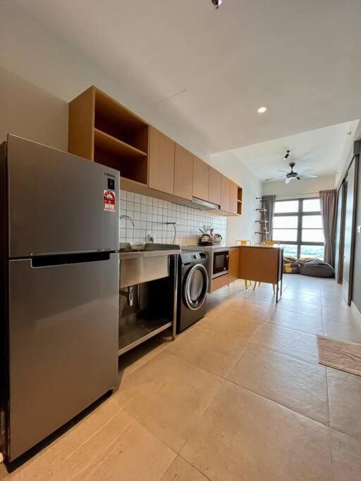 Near Sunway Pyramid 2 Rooms 1-4pax 460sqft Free Parking