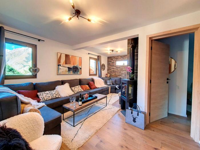 Chalet rénové 6 pers, terrasse, proche téléski, WIFI - FR-1-344-1137