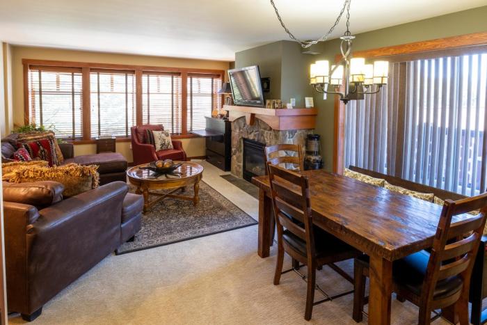 2215 - Two Bedroom Deluxe Eagle Springs East