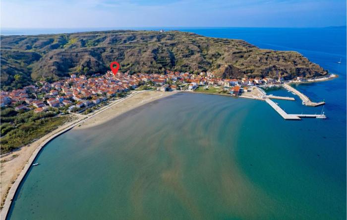 Beautiful home in Susak with 2 Bedrooms and WiFi
