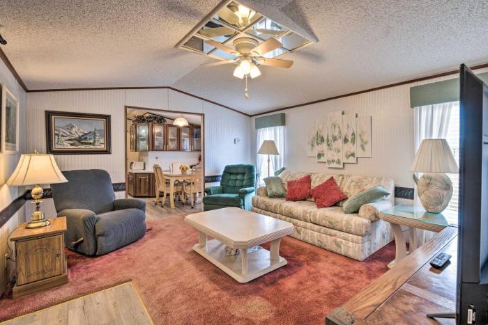 Peaceful Canal-Front Retreat with Boathouse!