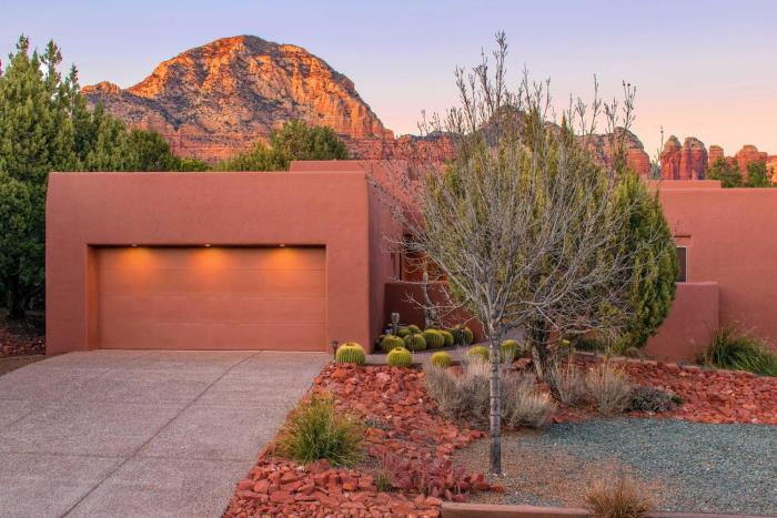 Luxury Sedona Living Remodeled with Red Rock Views!