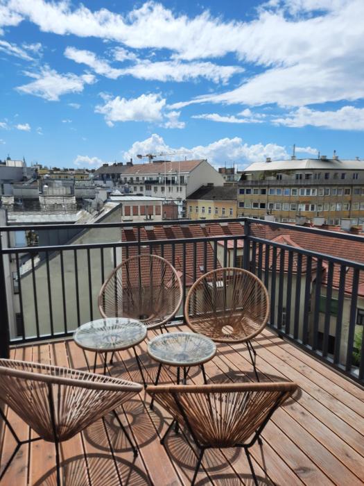 SkySuite Holiday Home