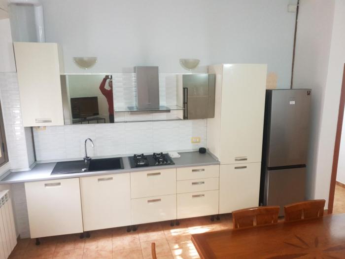 Maffucci 24 BILOCALE MOLTO SPAZIOSO E MODERNO