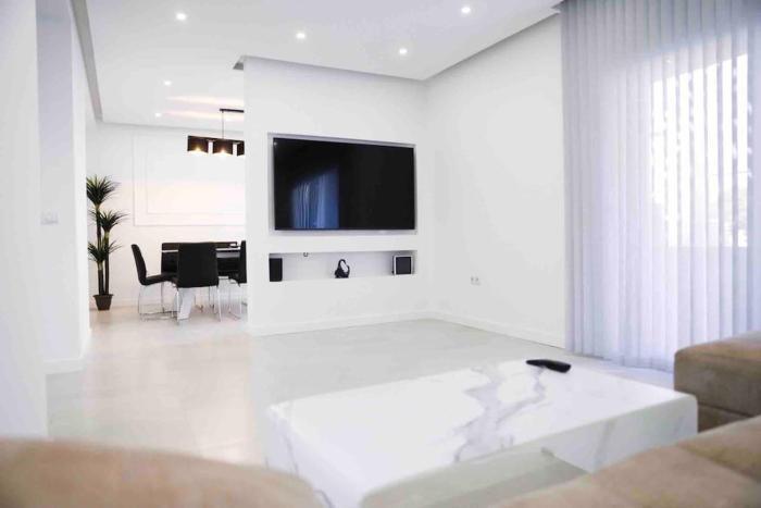 Modern 3-bed apartment in heart of torremolinos