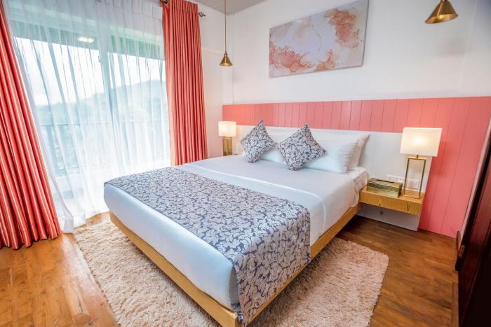 The Breeze Luxury Apartment