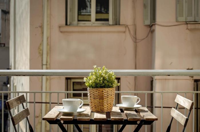 Sunnyday apartment near Athens city center