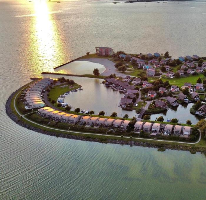 Beach Resorts Makkum