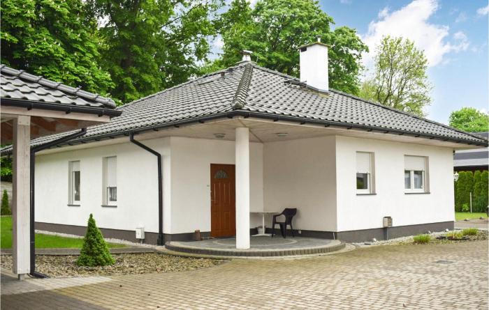 2 Bedroom Stunning Home In Wrzosowo
