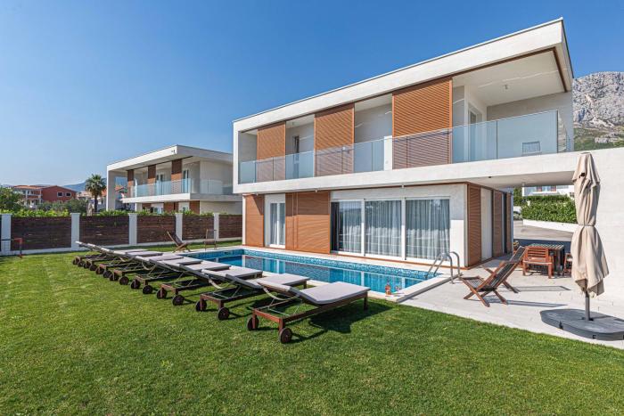 Villa Sheley with private heated pool-Split