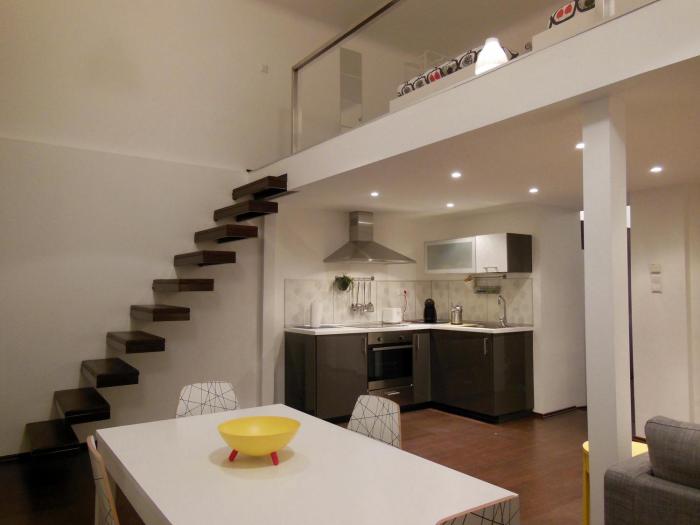 Kodaly Art Apartment