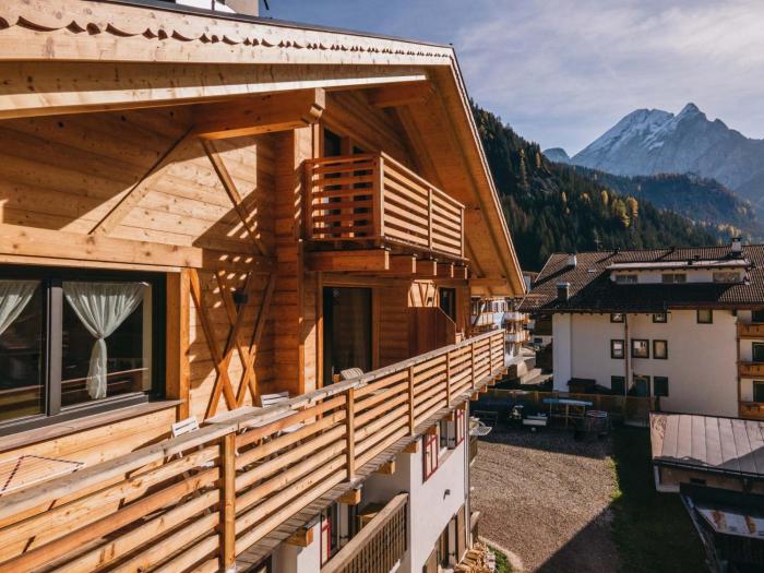 Appartamenti Cèsa Sorèie by AMA Val di Fassa